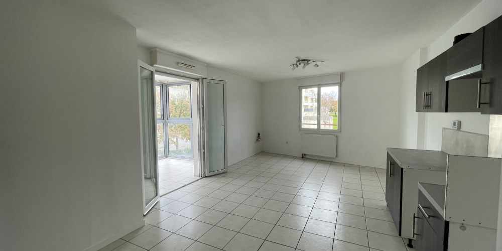 appartement à PAU (64000)