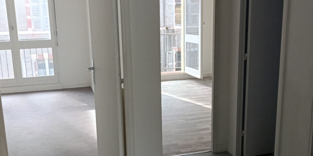 appartement à PAU (64000)