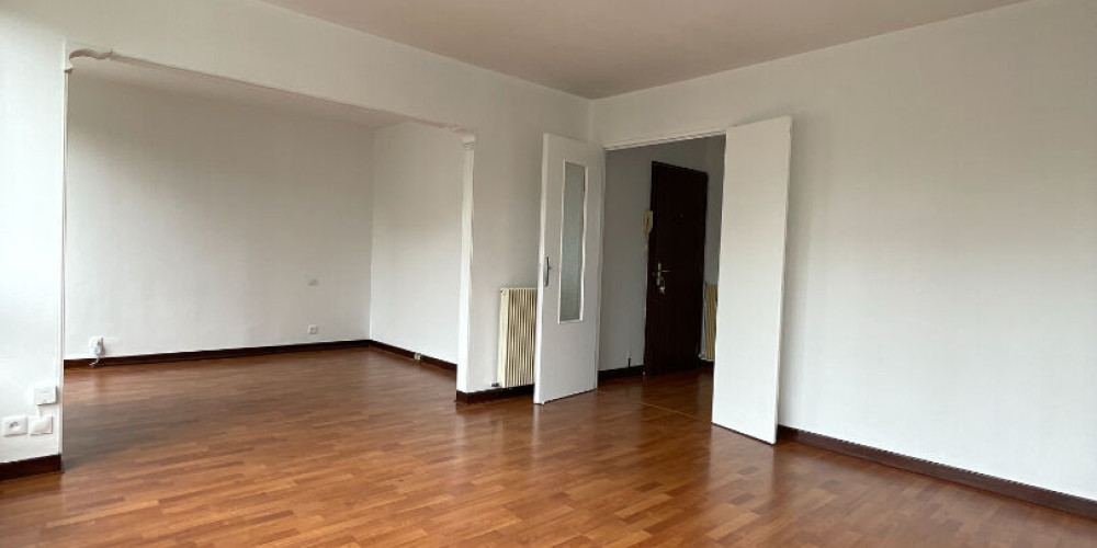 appartement à PAU (64000)