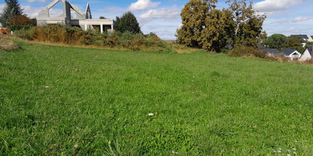 terrain à LAYRISSE (65380)