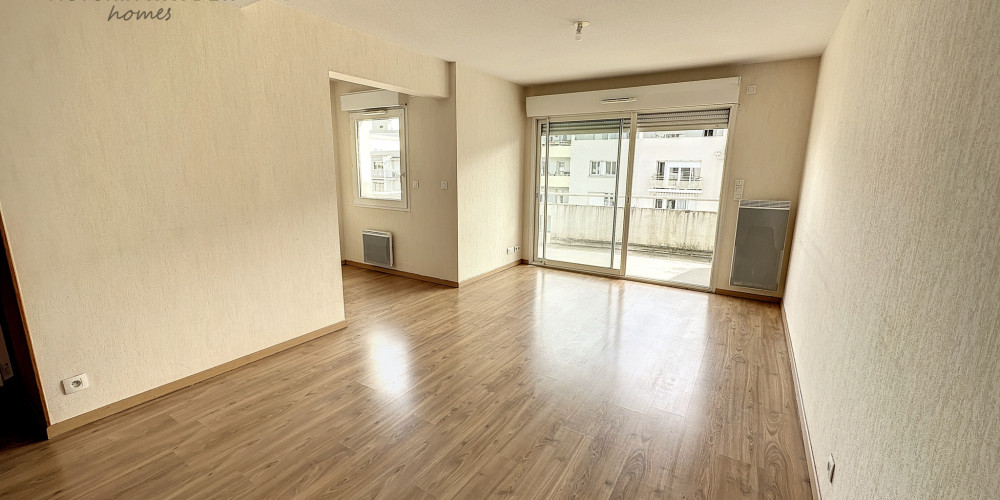 appartement à PAU (64000)