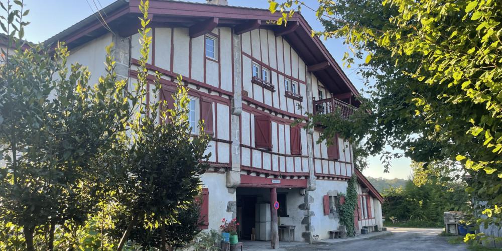 appartement à HASPARREN (64240)