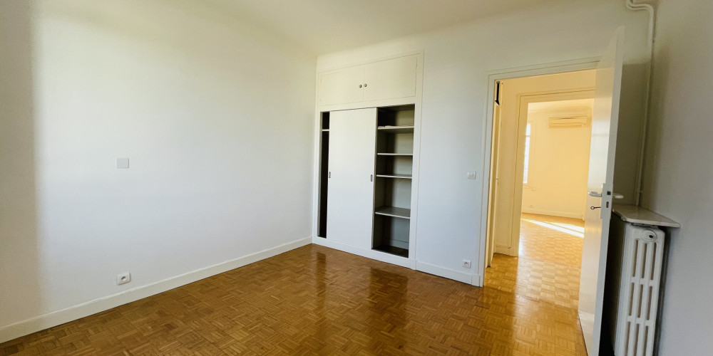 appartement à PAU (64000)