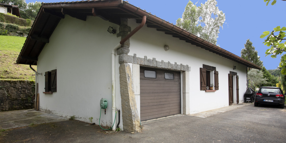 maison à URRUGNE (64122)