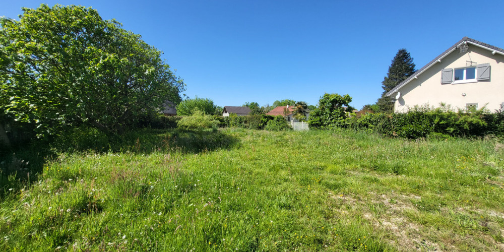 terrain à POEY DE LESCAR (64230)