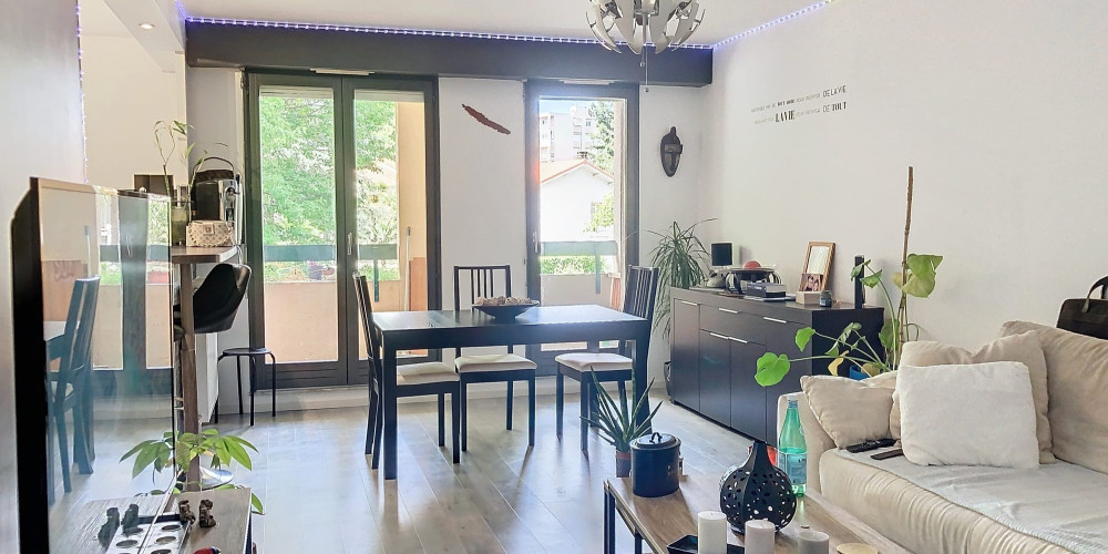 appartement à PAU (64000)