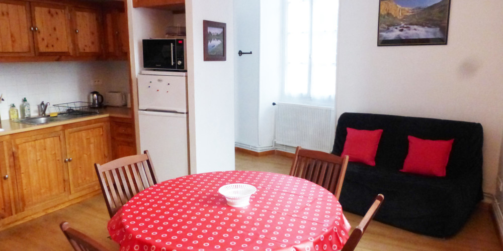 appartement à BAGNERES DE BIGORRE (65200)