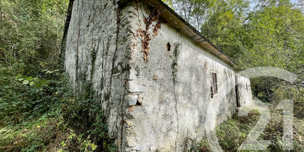 maison à BERBERUST LIAS (65100)