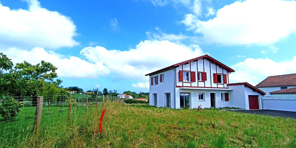 maison à ARBONNE (64210)