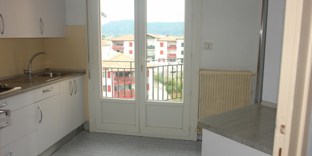 appartement à URRUGNE (64122)