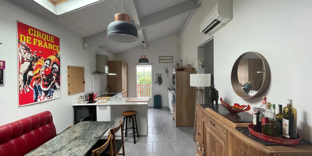 appartement à ST PEE SUR NIVELLE (64310)