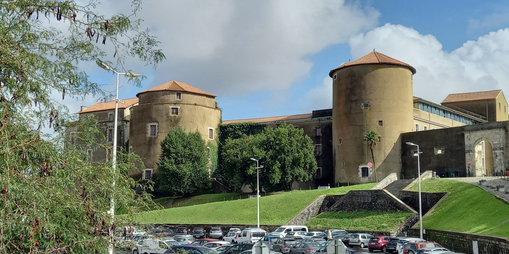 appartement à BAYONNE (64100)