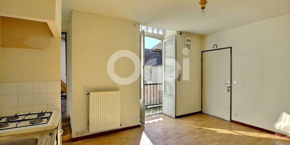 appartement à NAY (64800)