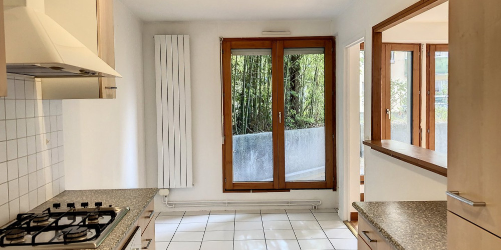 appartement à PAU (64000)