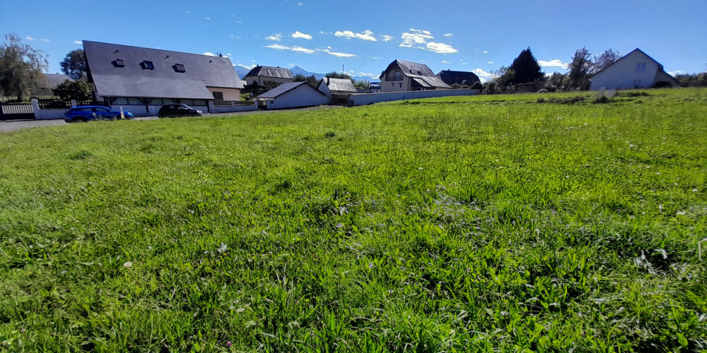 terrain à LAYRISSE (65380)