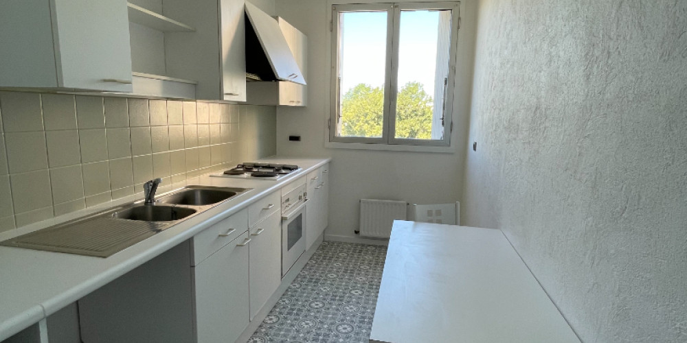 appartement à PAU (64000)