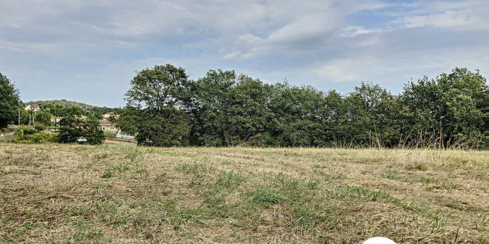 terrain à GARLIN (64330)