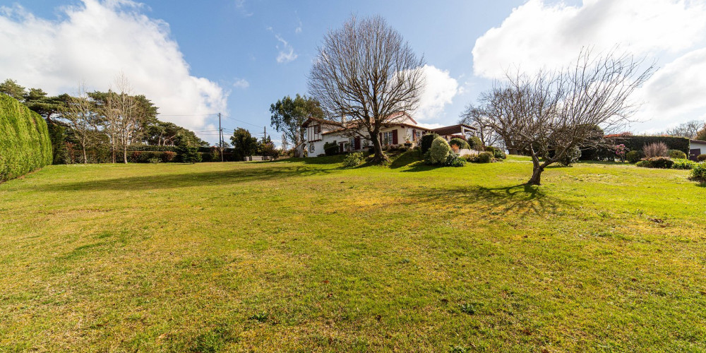 terrain à ANGLET (64600)