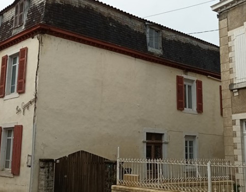 maison  SAUVETERRE DE BEARN